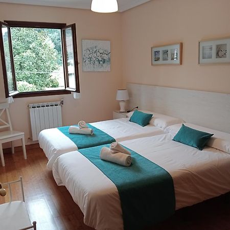 Lopenea Vila Garzáin Exterior foto