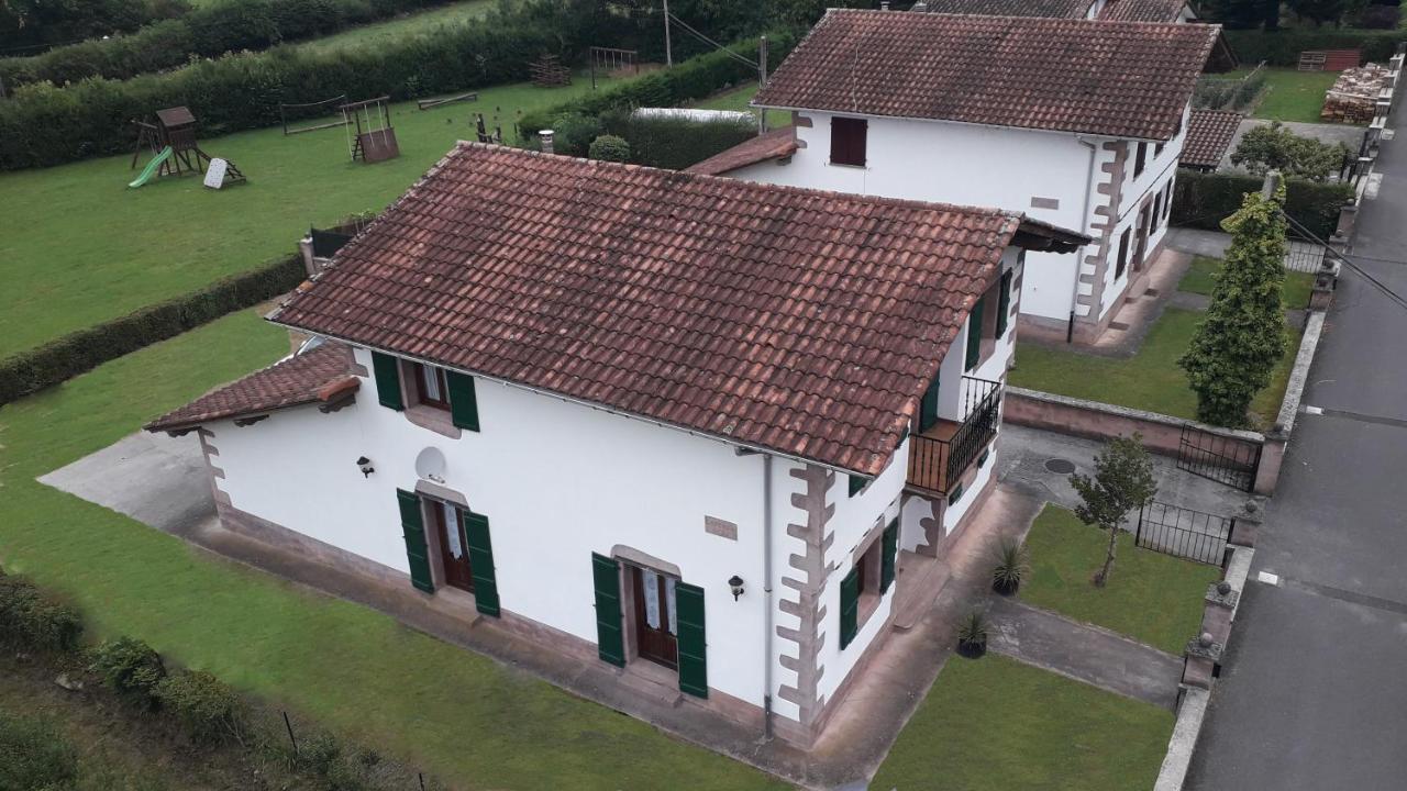 Lopenea Vila Garzáin Exterior foto