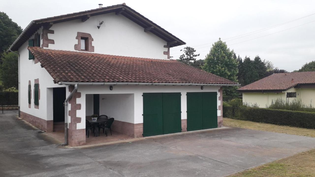 Lopenea Vila Garzáin Exterior foto