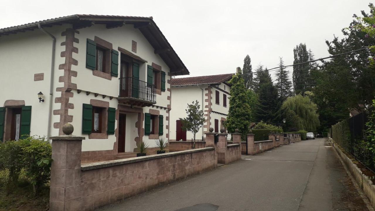 Lopenea Vila Garzáin Exterior foto