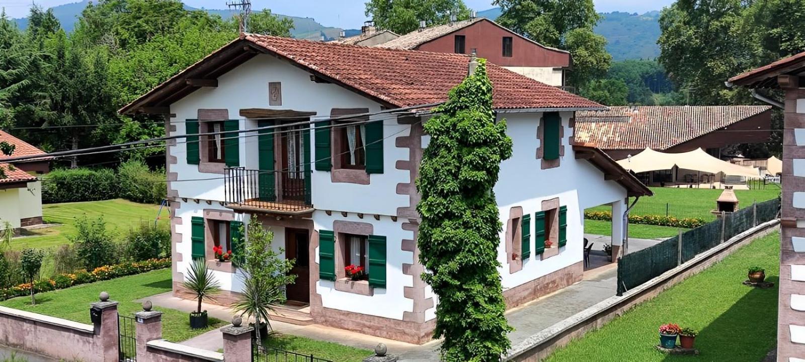 Lopenea Vila Garzáin Exterior foto